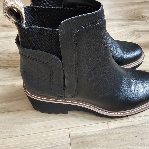 Dolce Vita Waterproof, Bootie Womens Size 6 Black NWOT - Picture 5 of 13